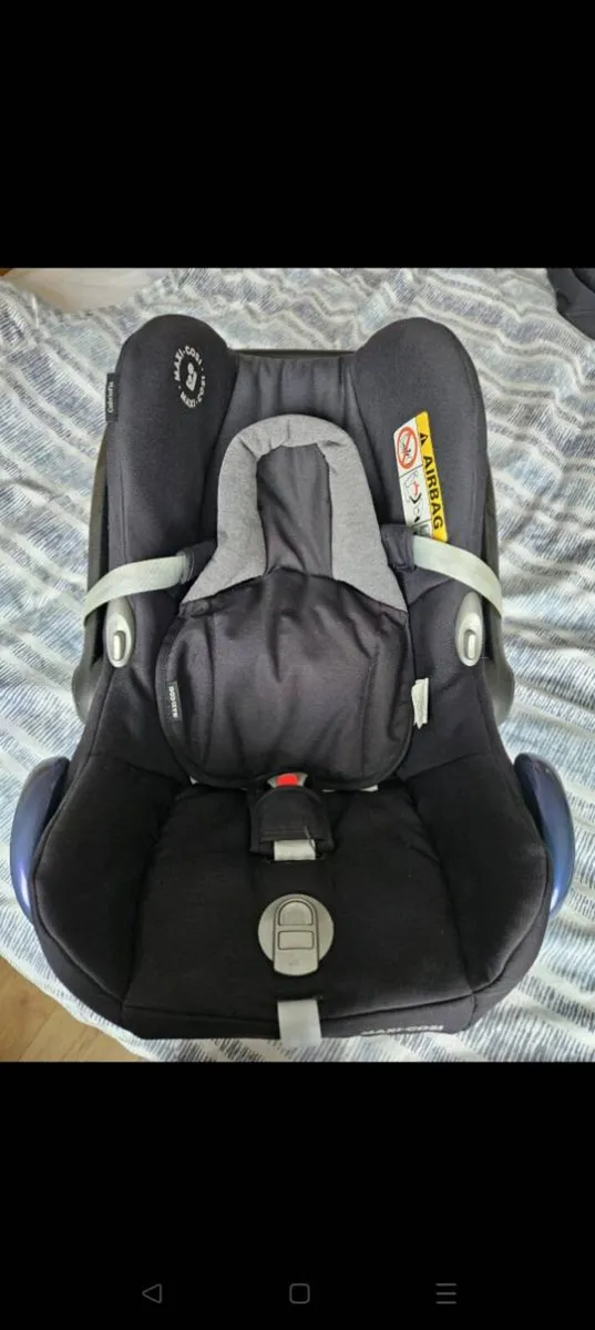 Maxi Cosi Car Seat - Image 2