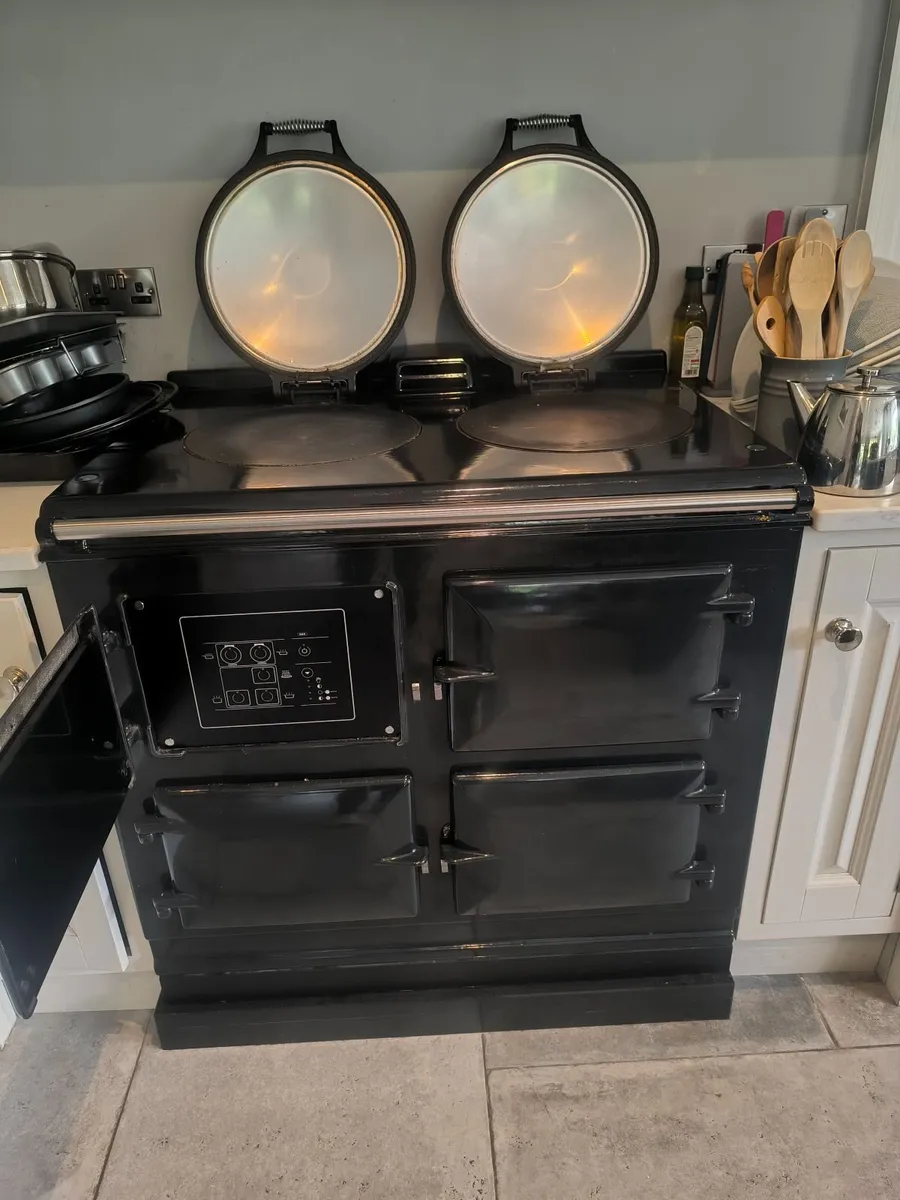3 oven total control  electric Aga - Image 2