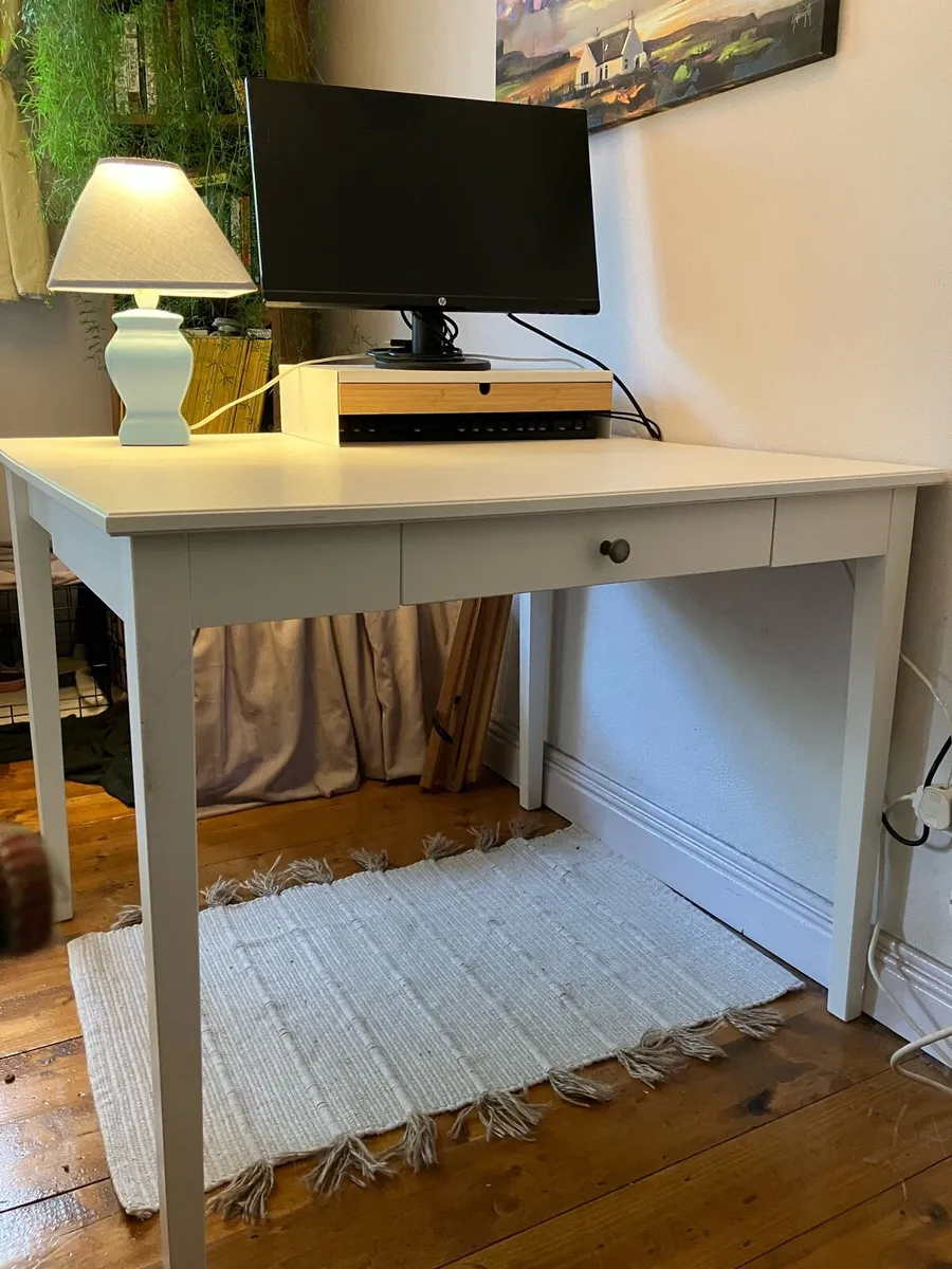 Extendable home office / study desk - Image 1