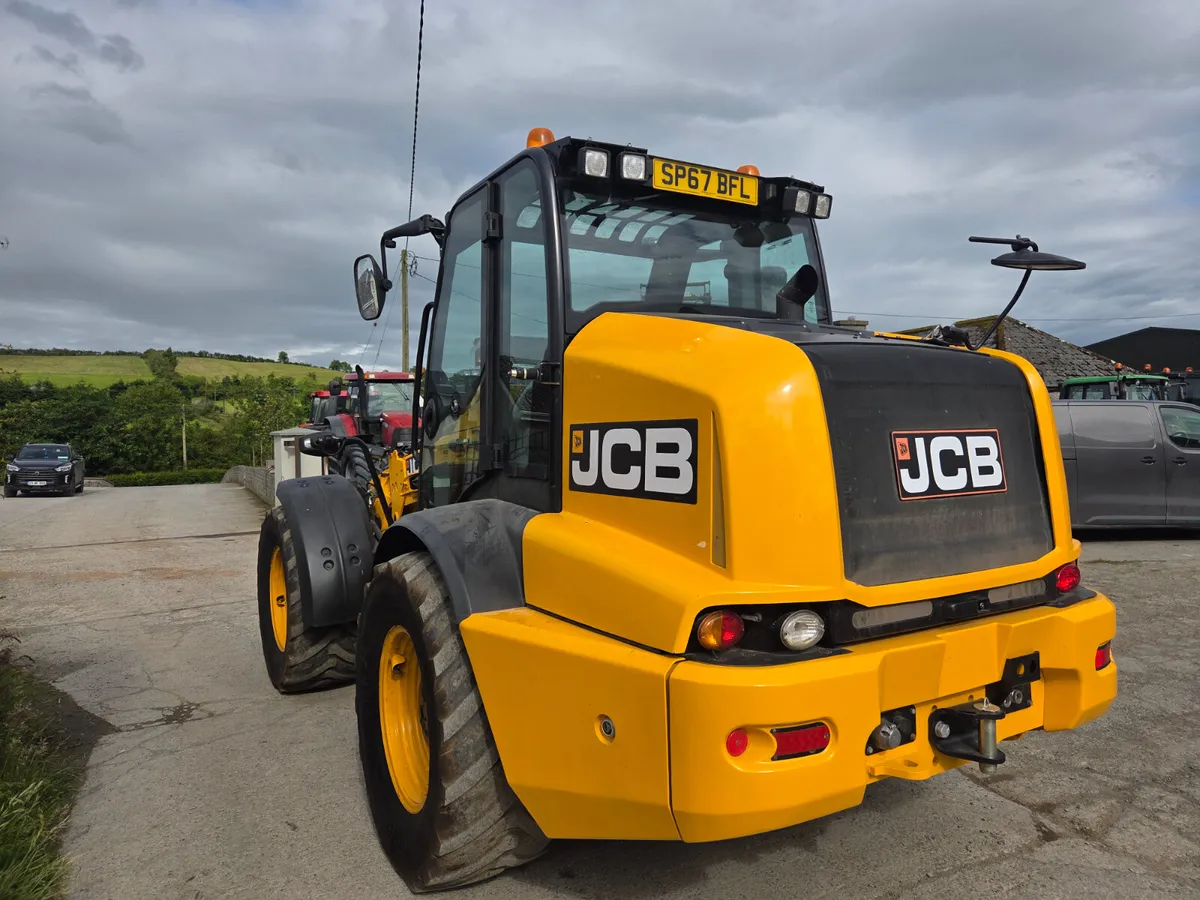 Jcb 320s - Image 4