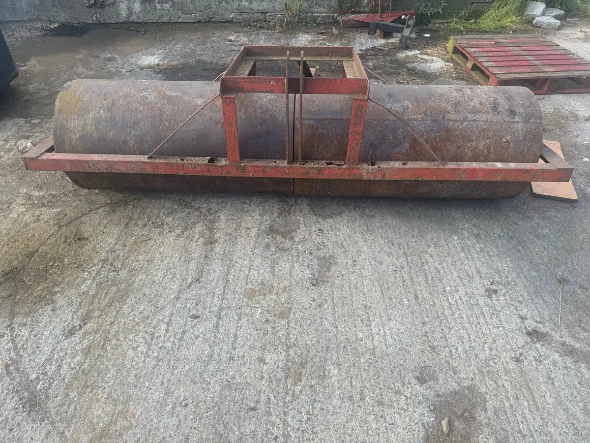 8ft McKenna roller - Image 2
