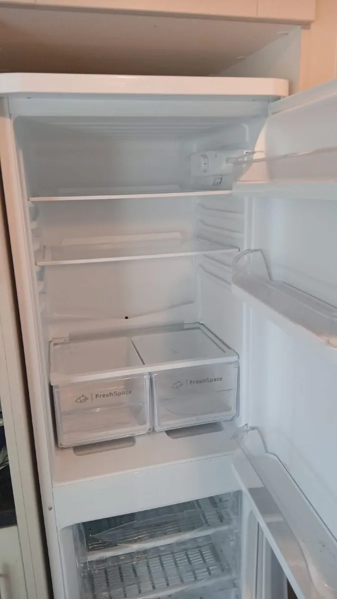 Fridge - Image 3
