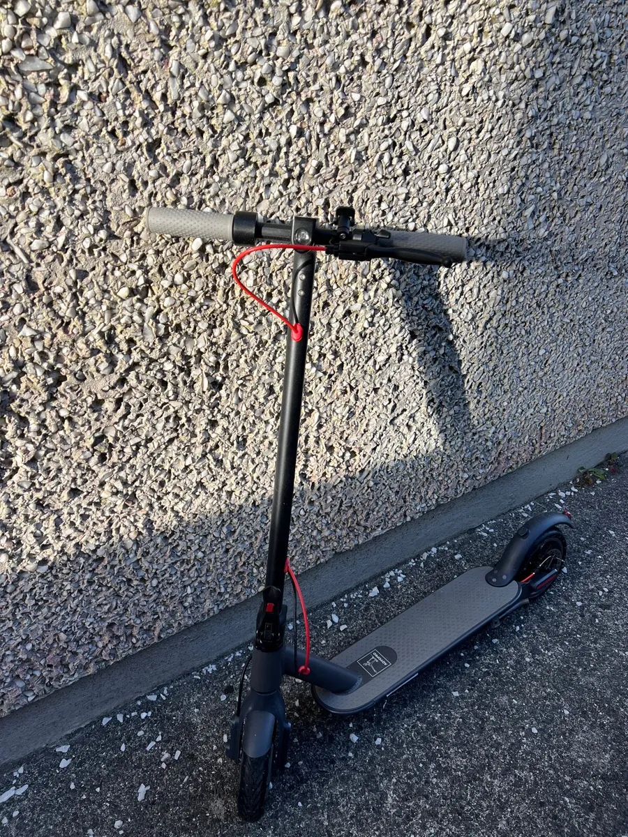 AOVO PRO Electric Scooter - Image 1