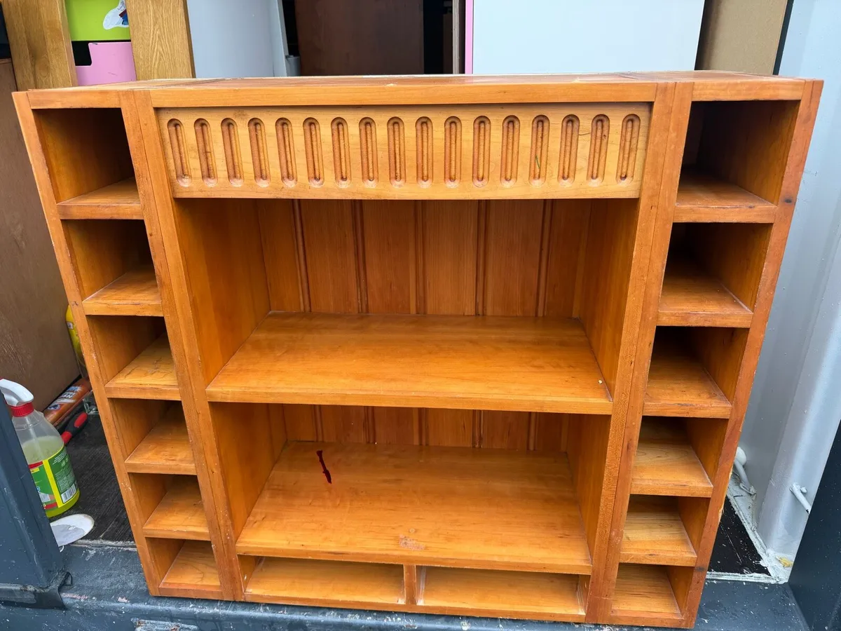 Top counter cabinet - Image 1
