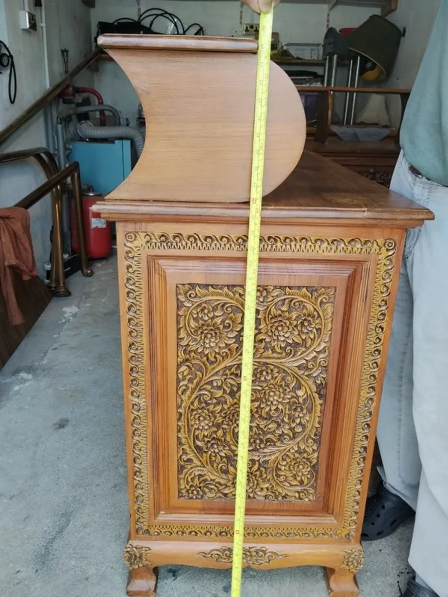 Bar Counter - Image 1