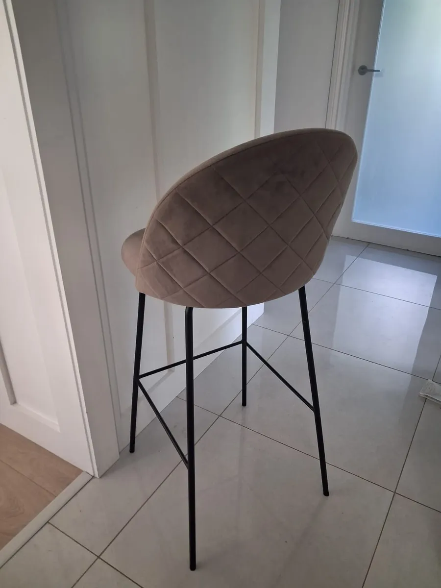 High Stools - KItchen Island - Image 3