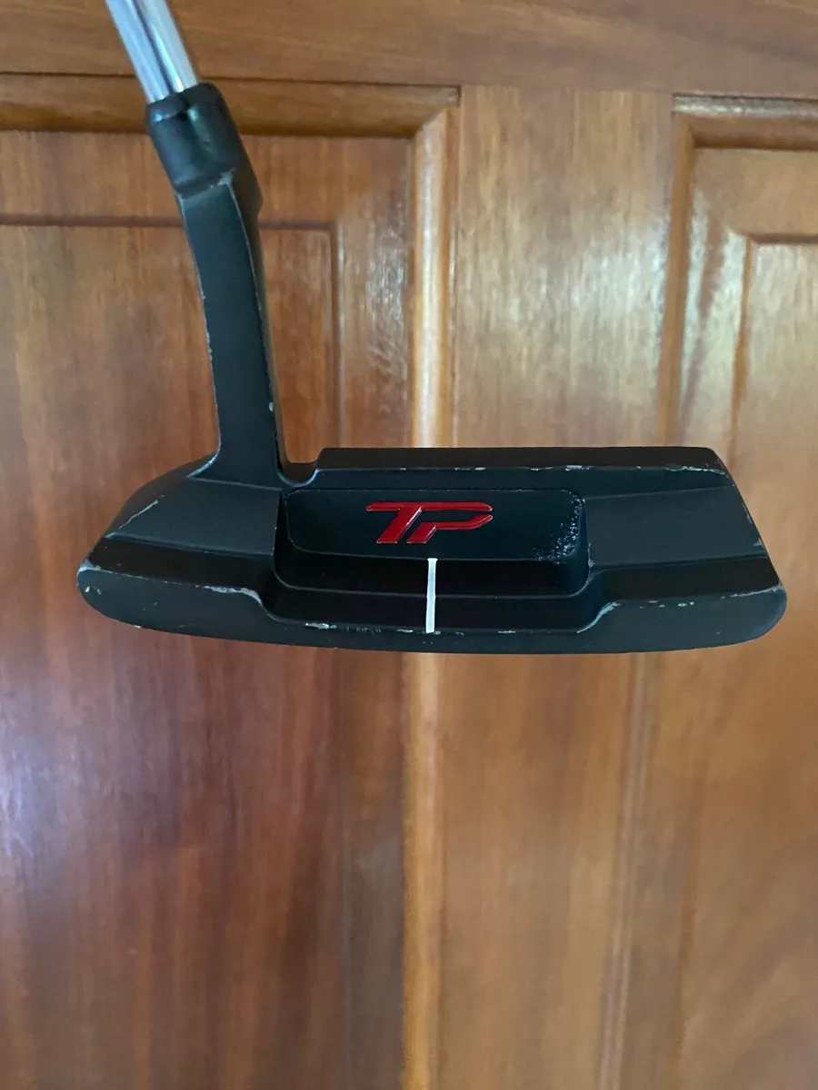 Taylormade TP juno 34 inch Putter Black Copper - Image 4