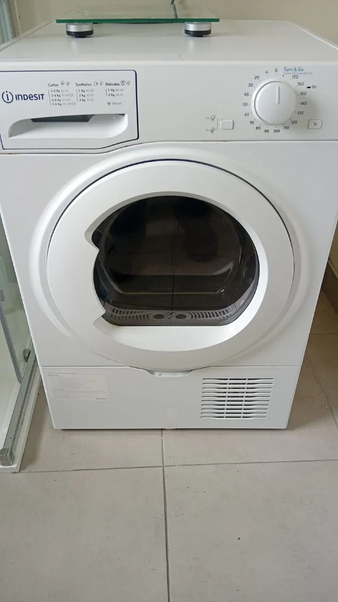 Clothes dryer - Image 1
