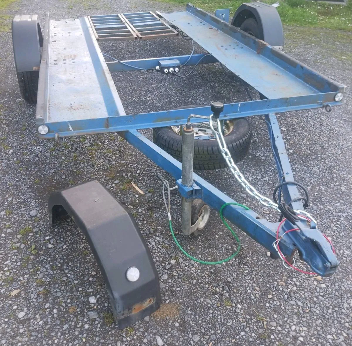 Trailer - Image 1