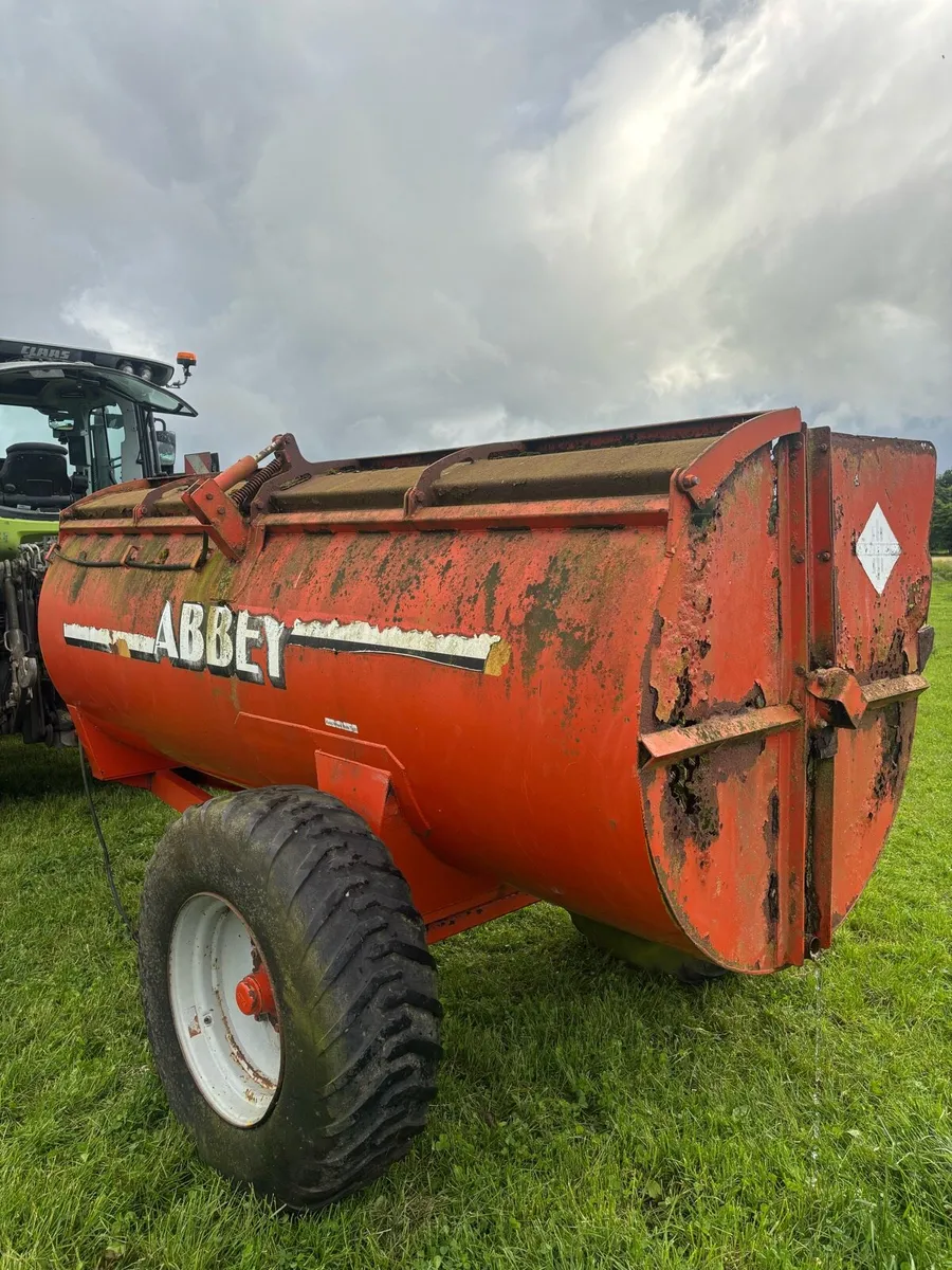 Abbey dung spreader - Image 2