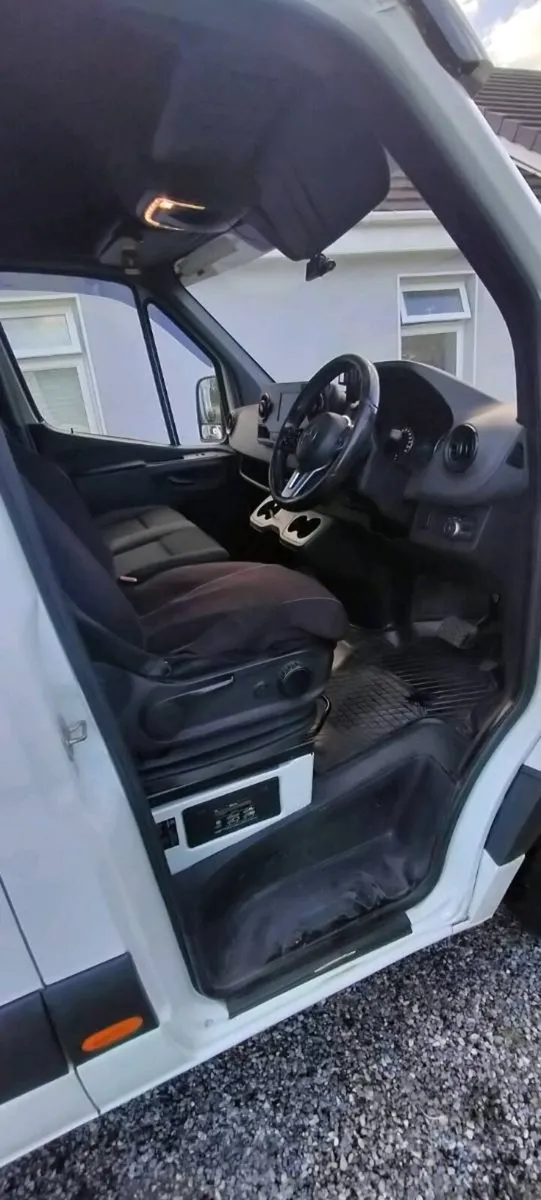Mercedes Sprinter Automatic - Image 4