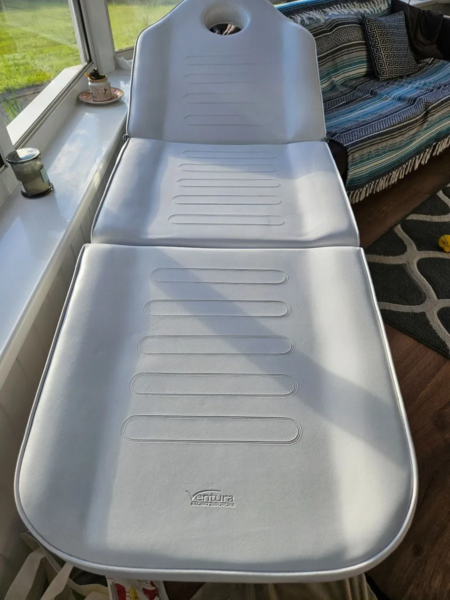 Electric Beauty/Massage Couch - Image 2