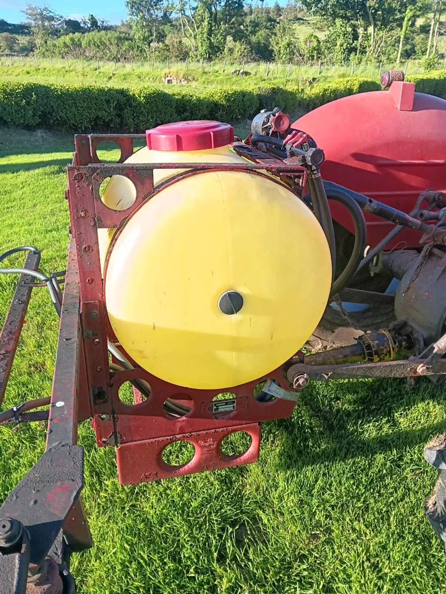 Hardi 44gl sprayer - Image 3