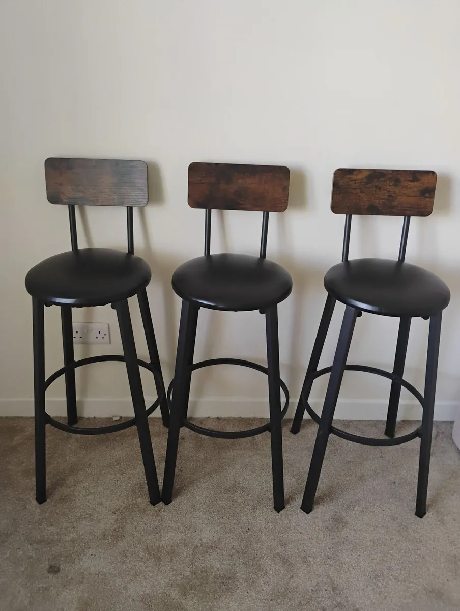 Bar stools - Image 1