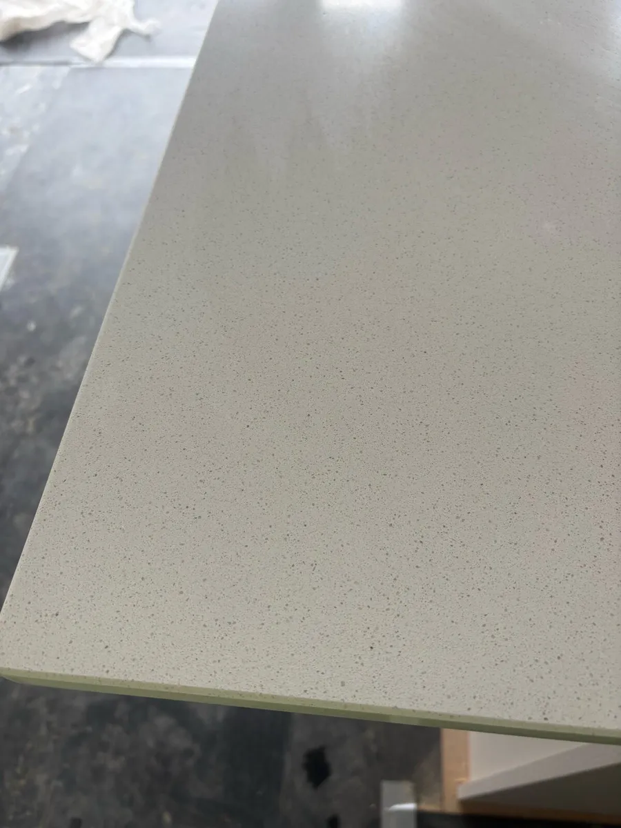 Stone kitchen island - Image 2