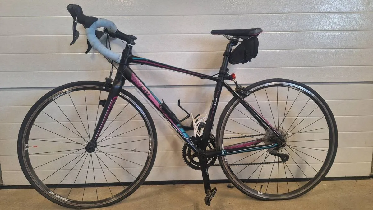 His & Hers Bikes for Sale - Image 2