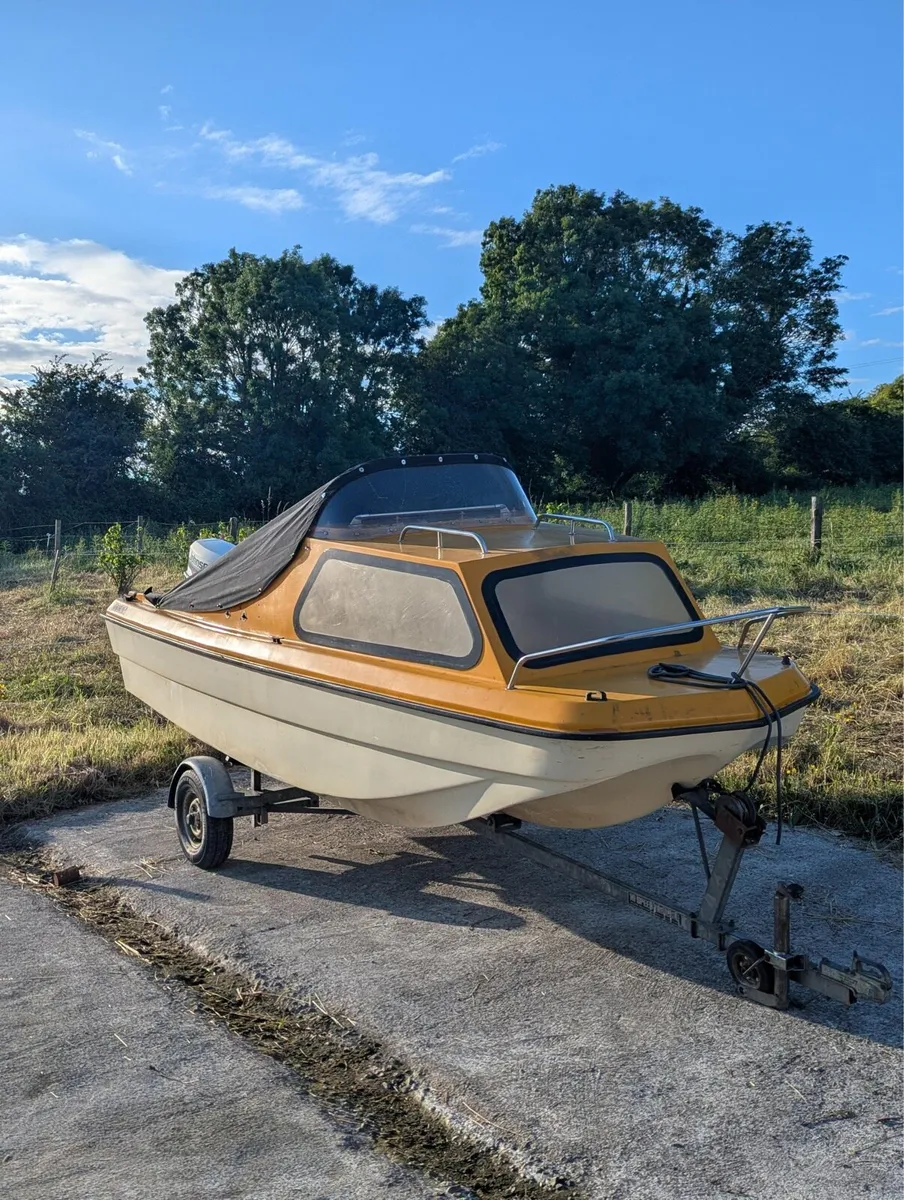 CJR 14 Boat - Image 1