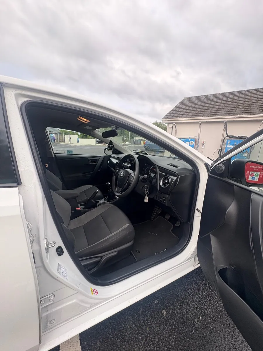 Toyota Auris Commercial 2019 - Image 3