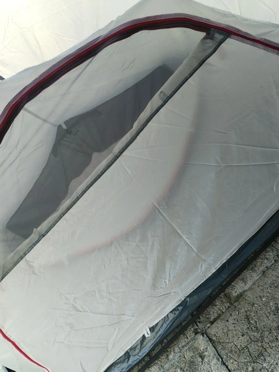 4 person tent - Image 2