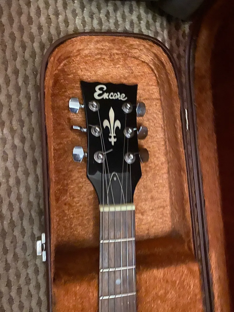 Les Paul electric guitar encore with case - Image 3