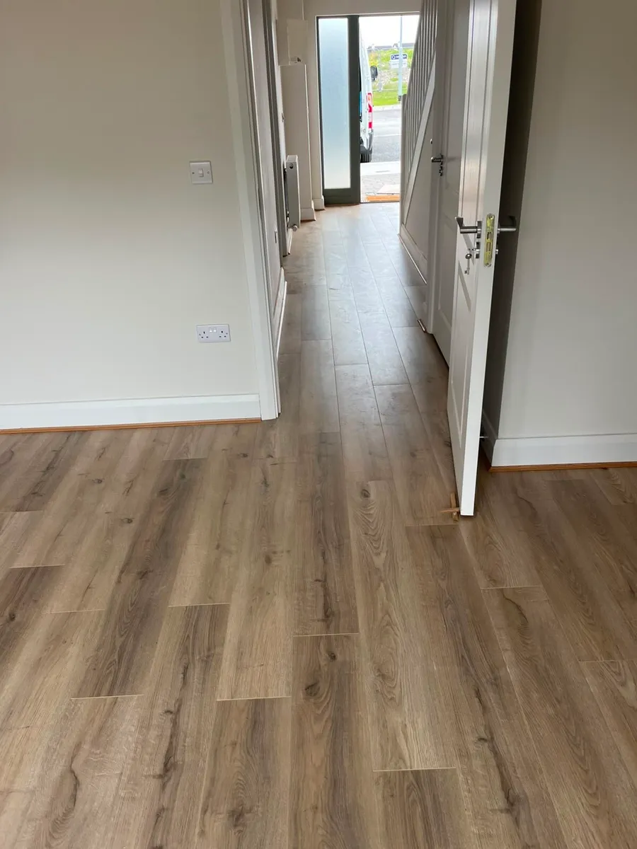 Carpets and flooring - Image 1