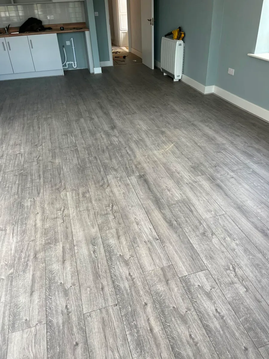 Carpets and flooring - Image 3