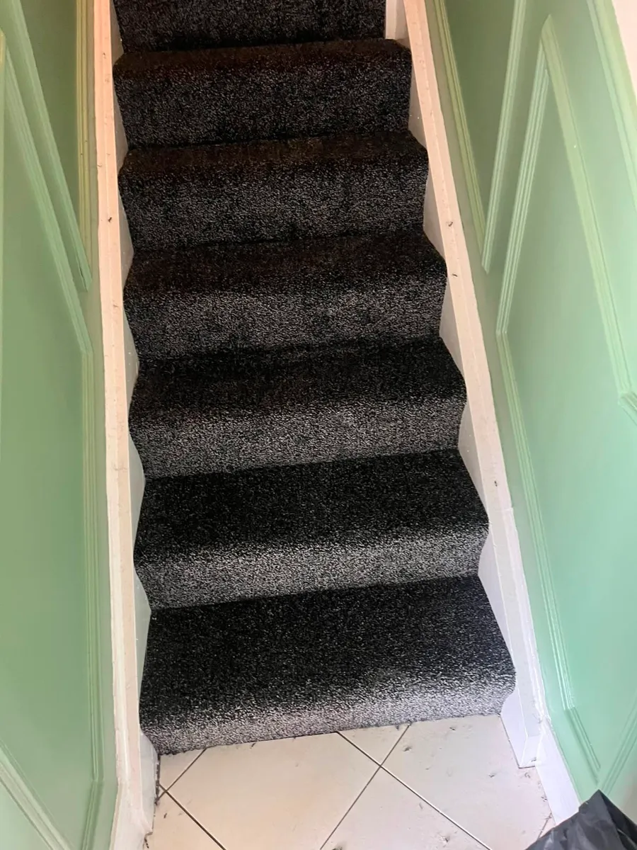 Carpets and flooring - Image 4