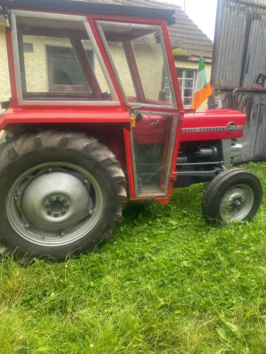 Massey Ferguson 135 - Image 1