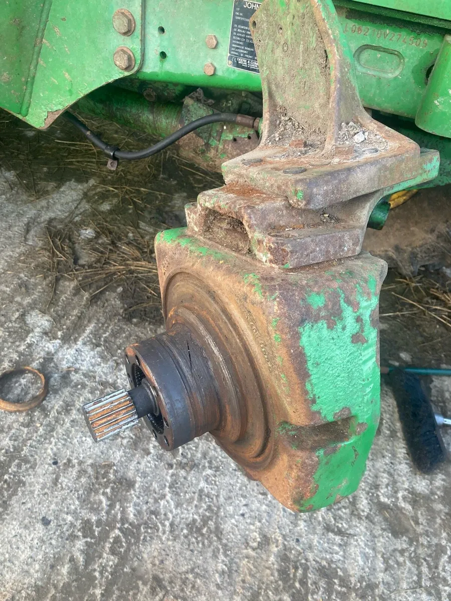 Wanted Hub for John Deer 6210 tractor AS2025 - Image 2
