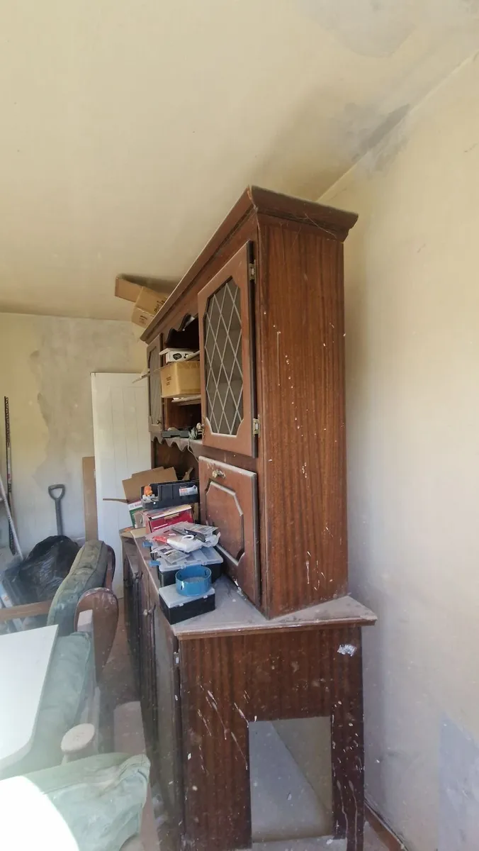 Dresser - free to take - Image 2