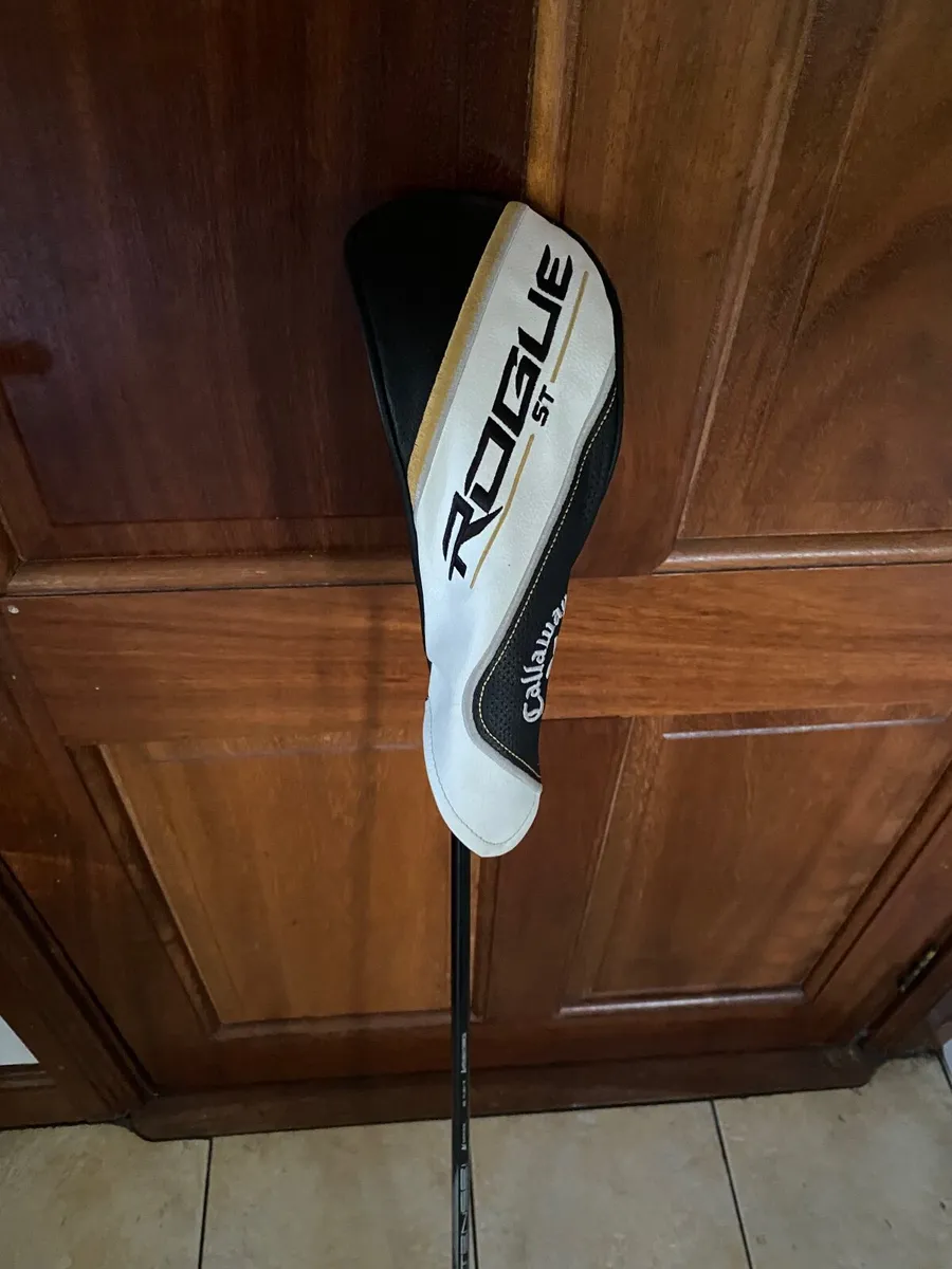 Left Handed Callaway Rogue ST Max 3 wood Stiff - Image 1