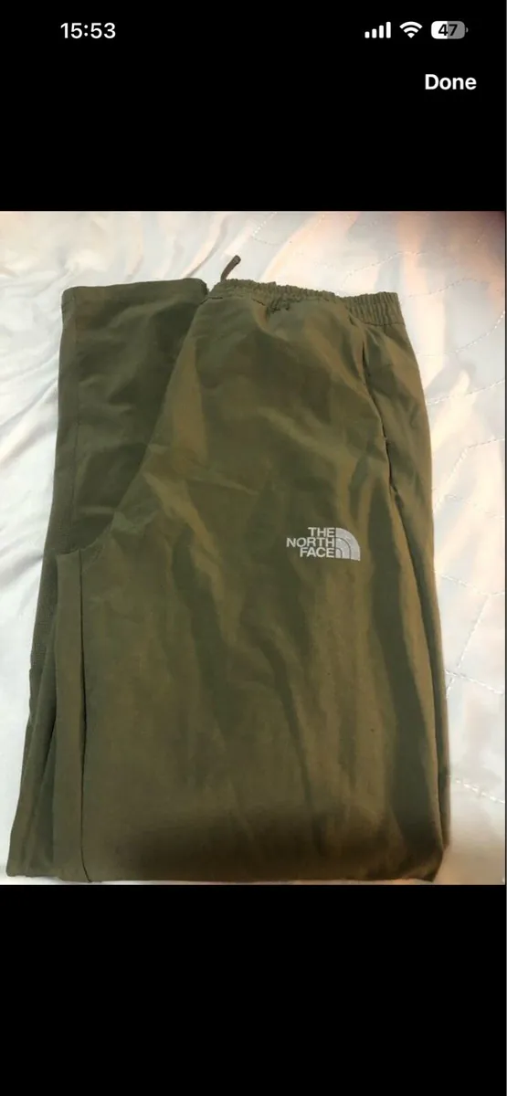 Boys northface tracksuit size XXL €20 - Image 2