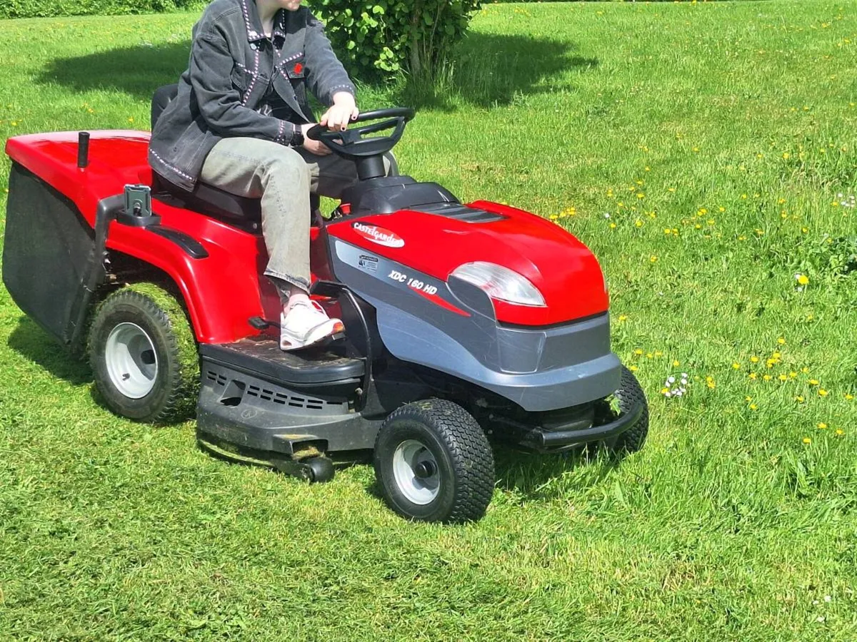 Castlegarden XDC160HD Ride on lawnmower. - Image 3