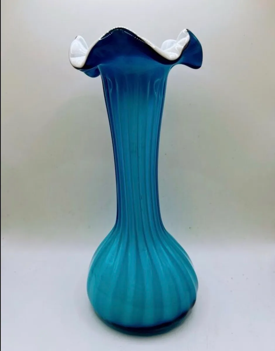 1970s art glass - marine blue ribbon vase - Image 1