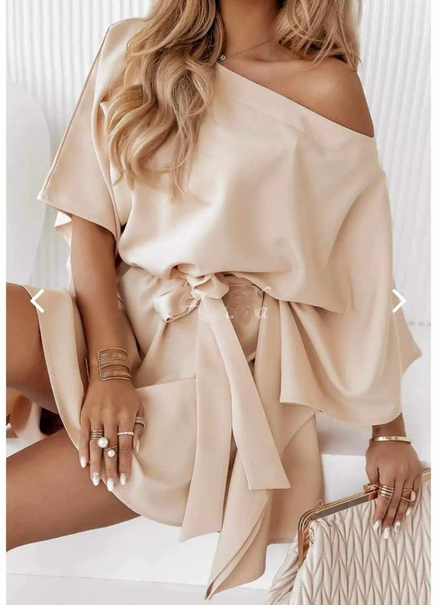Dress batwings Oversize beige Xs-XL - Image 4