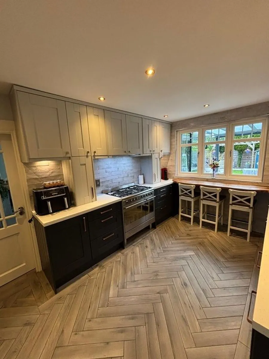Full Kitchen - Image 3