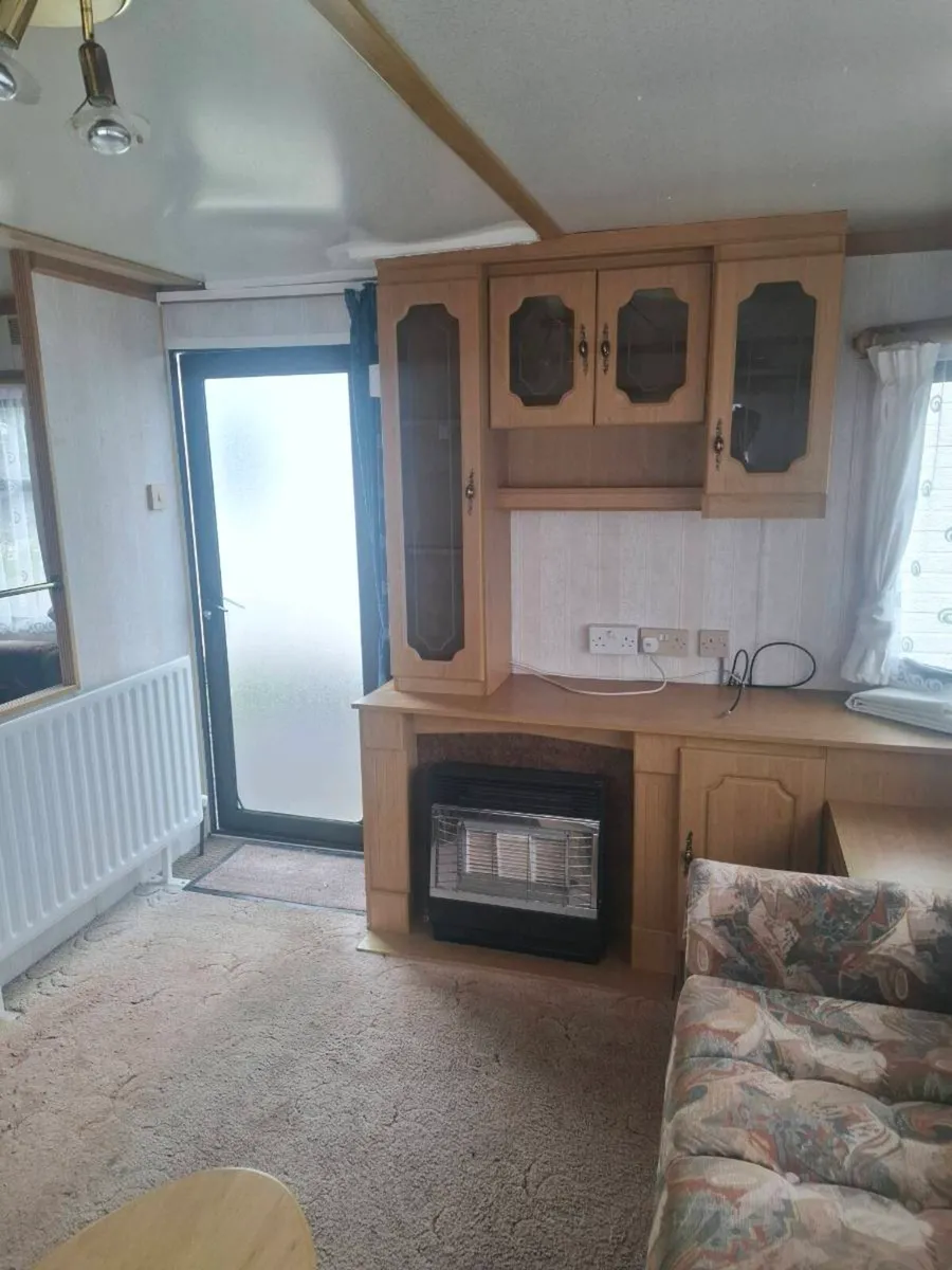 32x12 Mobile Home. Oil Heating. FREE DELIVERY - Image 3