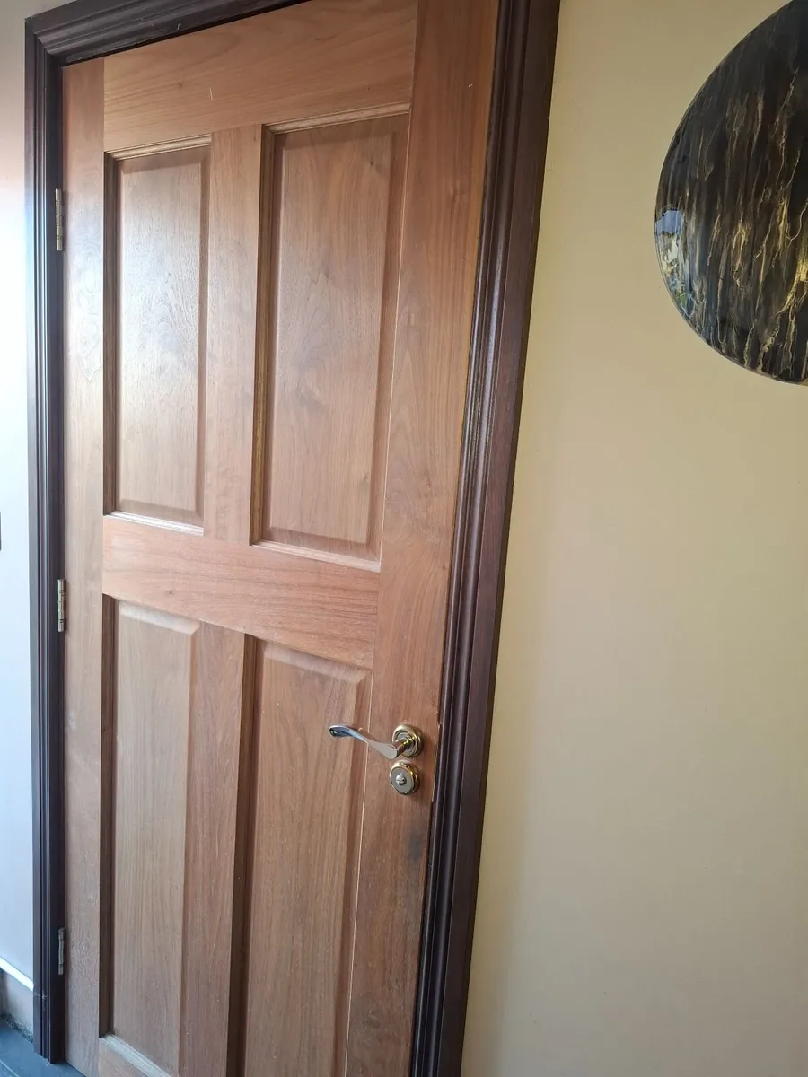 Door Deanta.  Solid Walnut. - Image 4