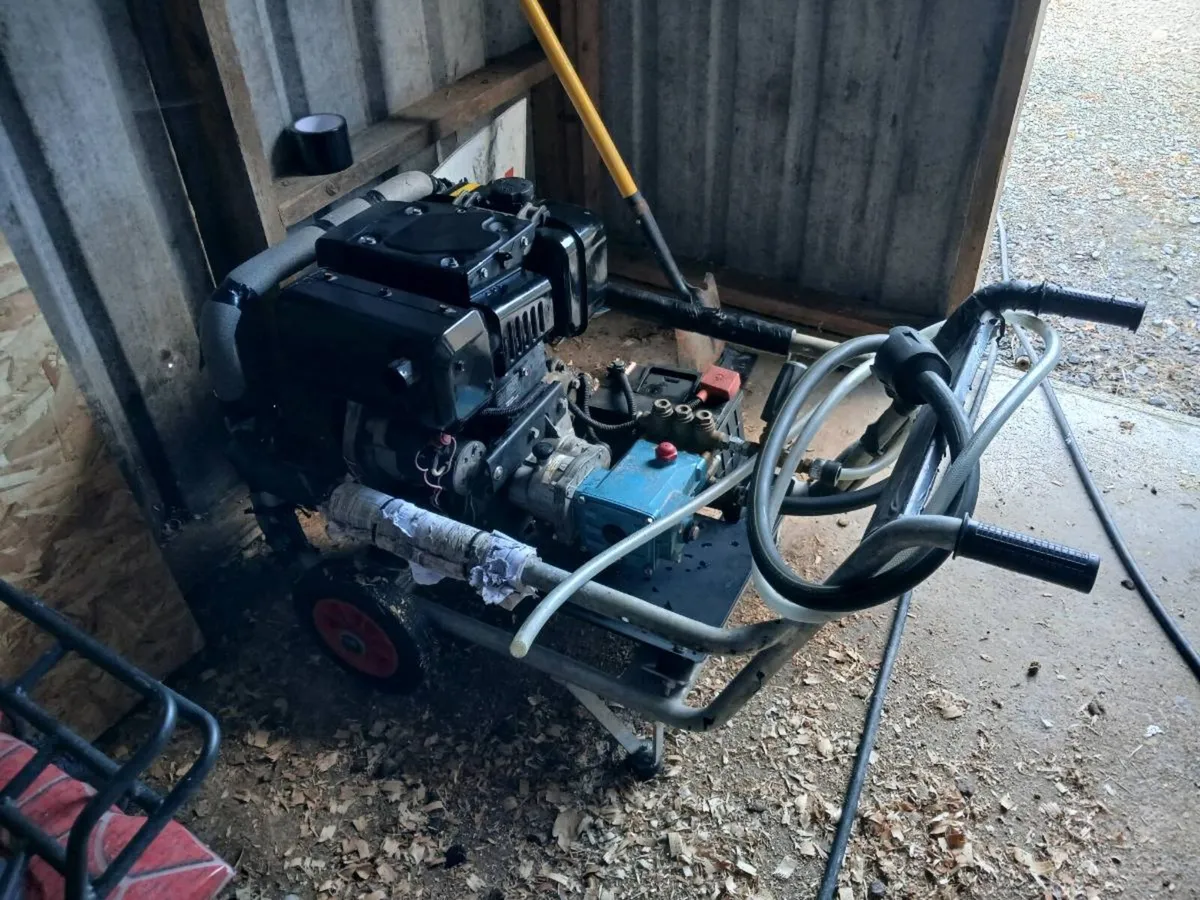 Yarmar diesal power washer - Image 2