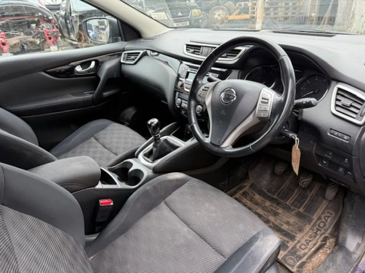 2015 NISSAN QASHQAI 1.5L-D - Image 4