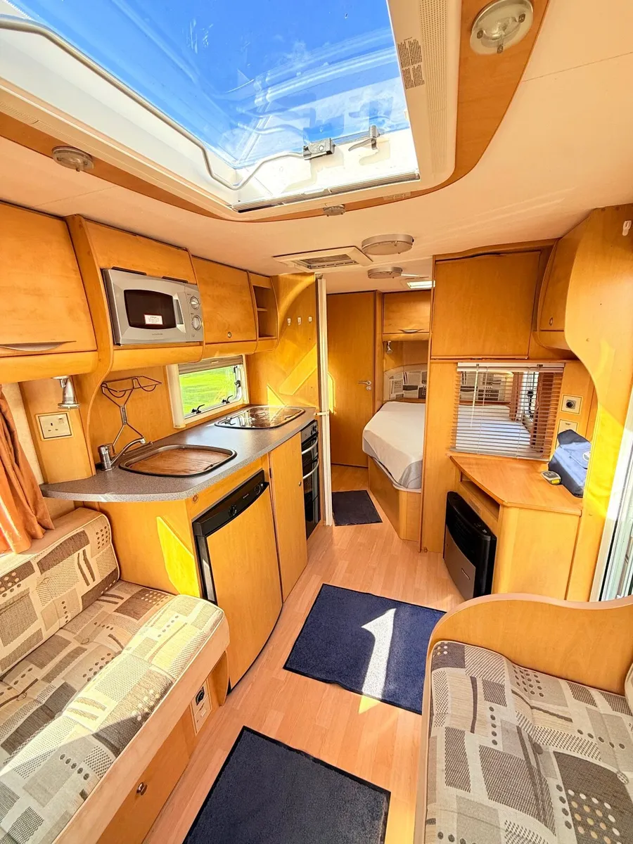 2010 Bailey Senator series 6 with awning & M mover - Image 1