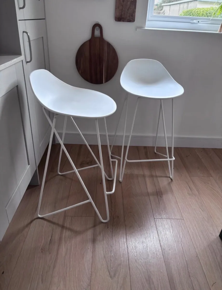 Meadow&Byrne island stools - Image 4