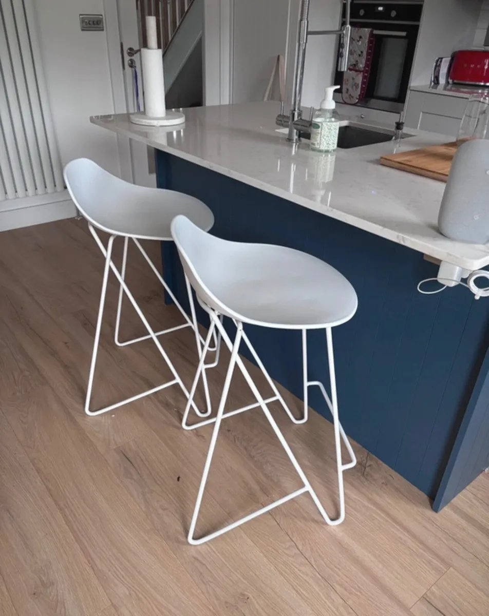 Meadow&Byrne island stools - Image 1