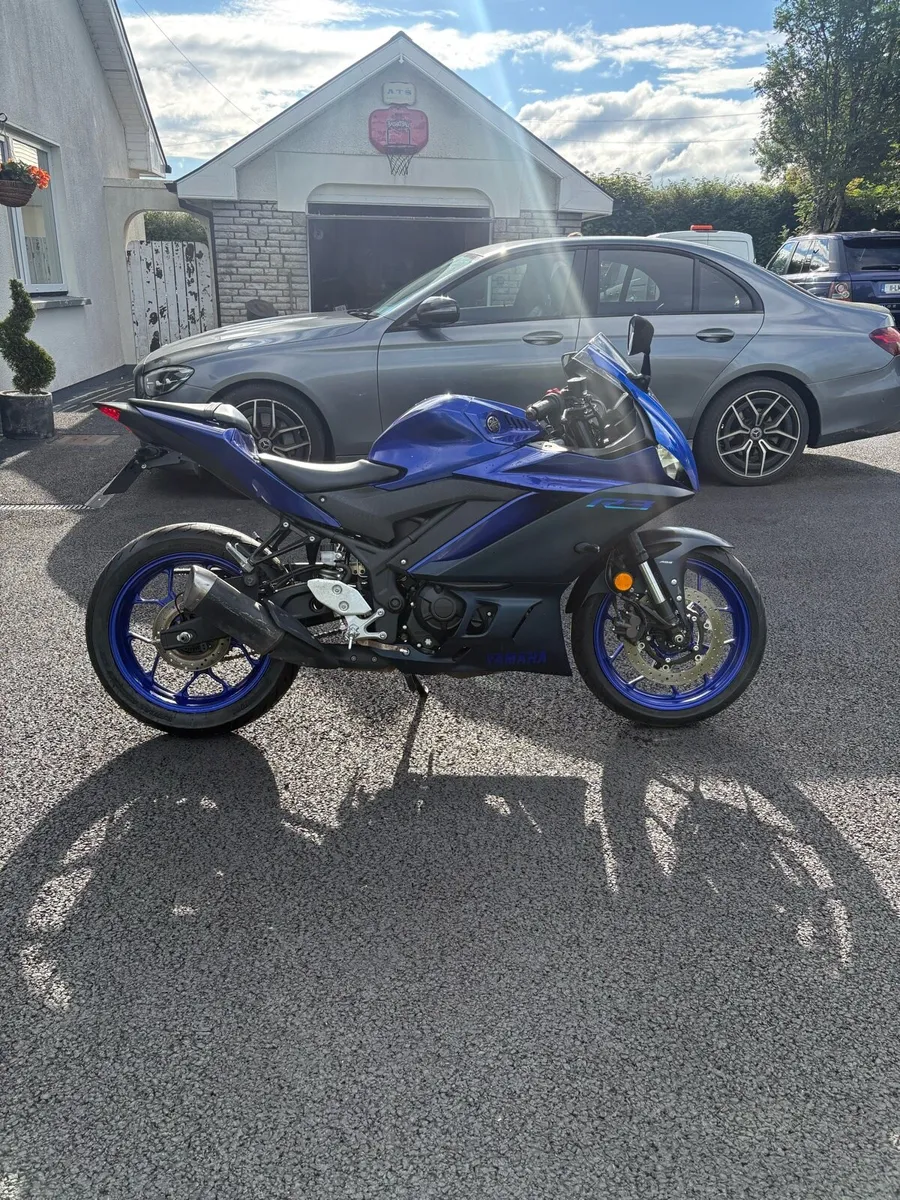 2023 yamaha r3 - Image 4