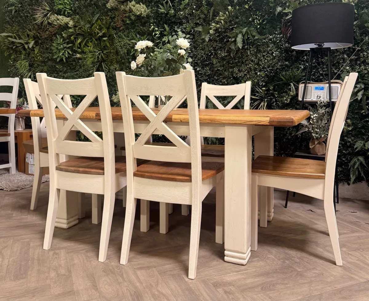 Danube extending oak kitchen table & 6 chairs - Image 3