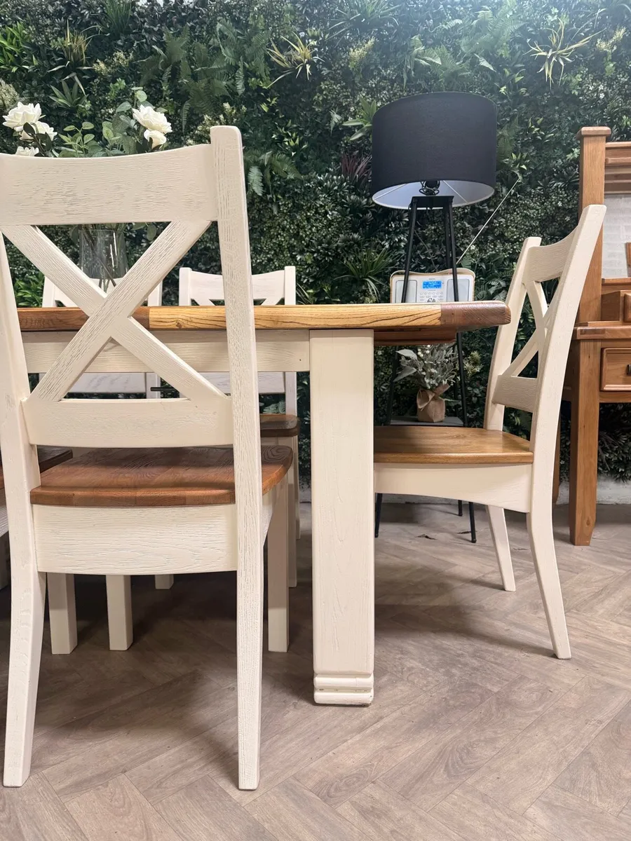 Danube extending oak kitchen table & 6 chairs - Image 4