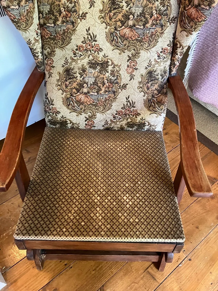 Old Irish rocking chair (spring mounted) - Image 3