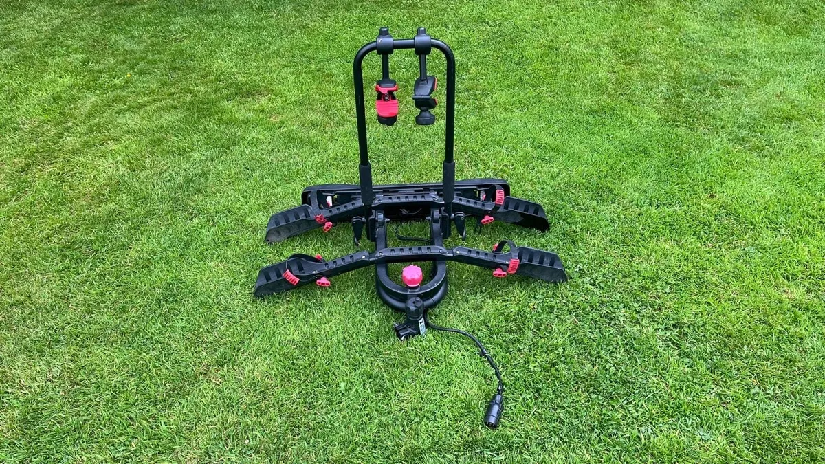Halfords 2 e- bike car rack - Image 1