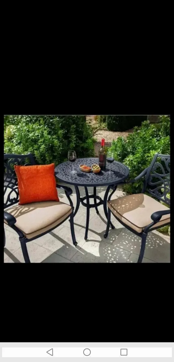 *CLEARANCE* Brand New Hartman Cast Alum Bistro Set - Image 1
