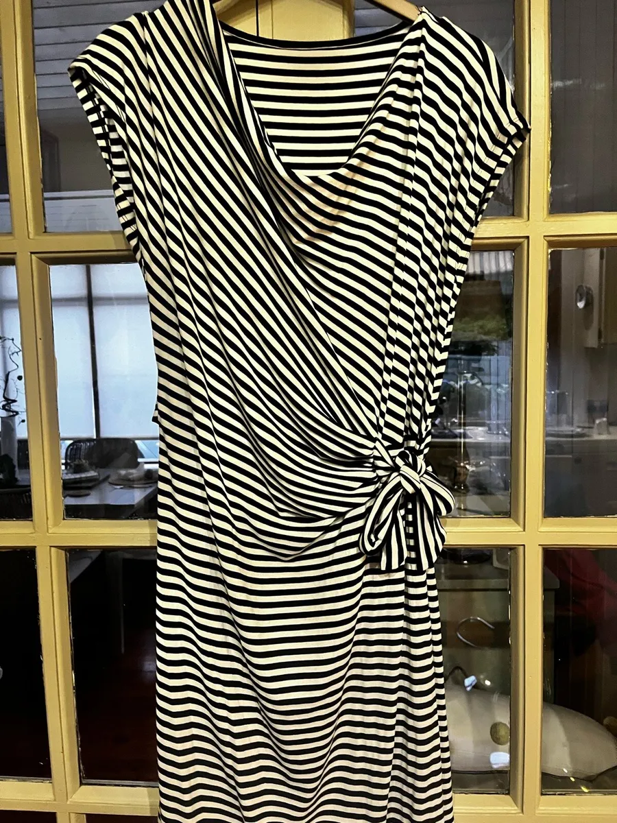 Gorgeous summer wrap style dress - Image 1